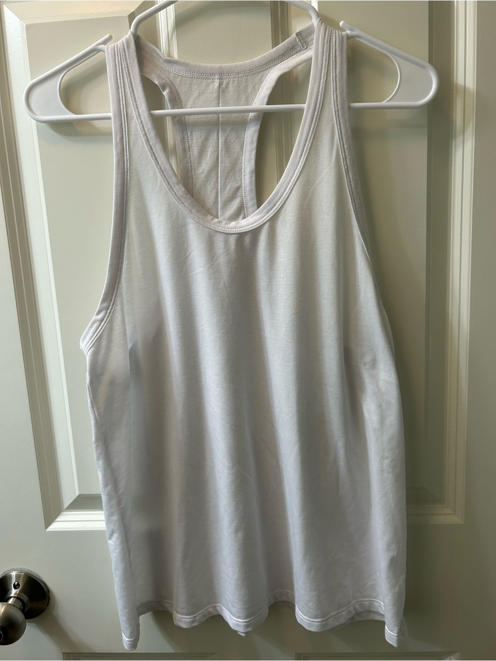 ALO Yoga White Racerback Tank 
Pit to pit 16.5